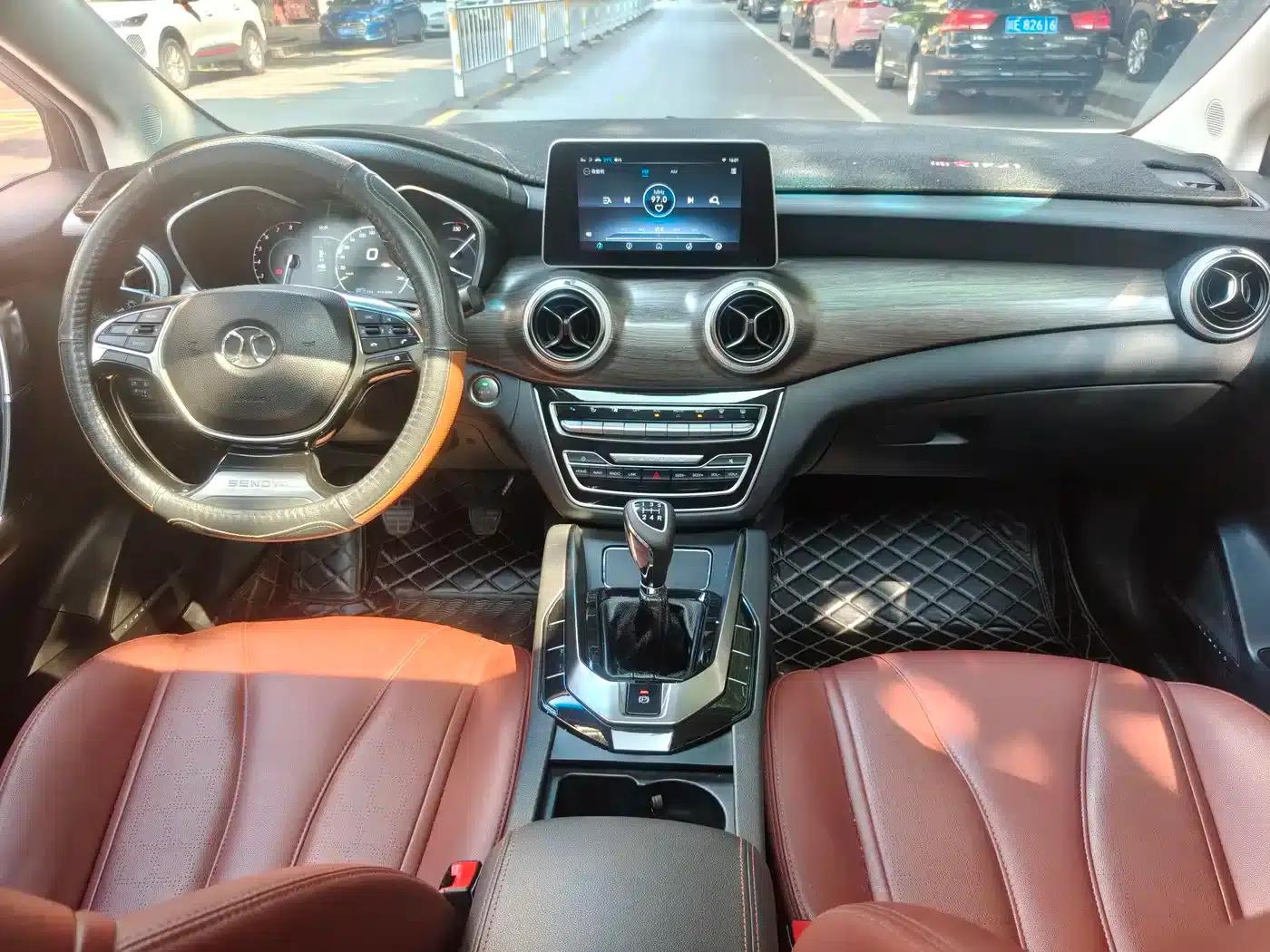 2018 Senova D50 1.5L Manual Premium Intelligent Driving Edition — миниатюра 11