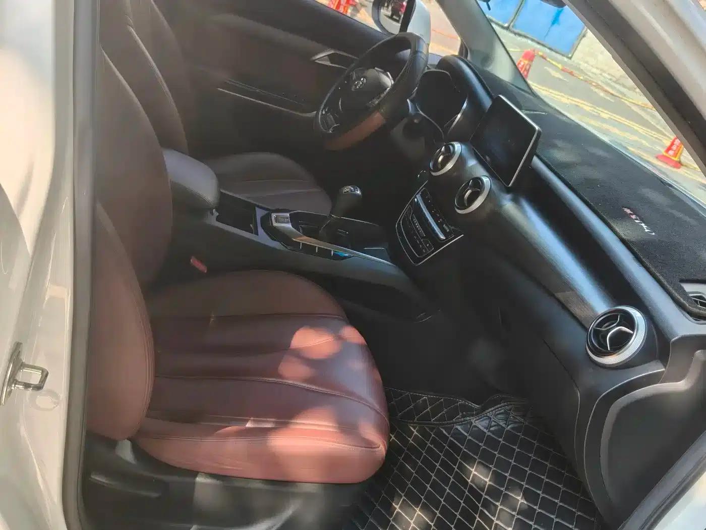2018 Senova D50 1.5L Manual Premium Intelligent Driving Edition — миниатюра 8