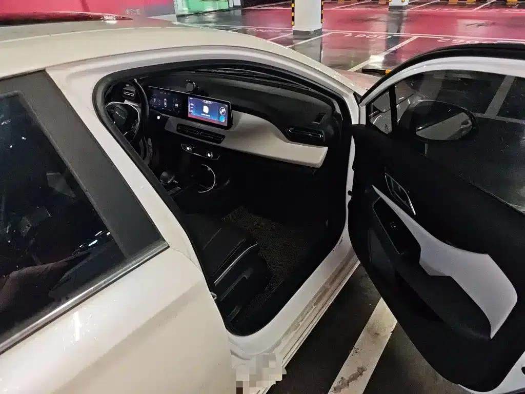 Beijing EU5 PLUS 2024 R500 Standard Touring Edition — миниатюра 21