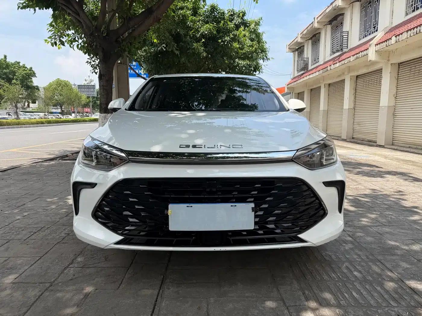 Beijing U5 PLUS 2023 1.5L CVT Deluxe Edition — миниатюра 2