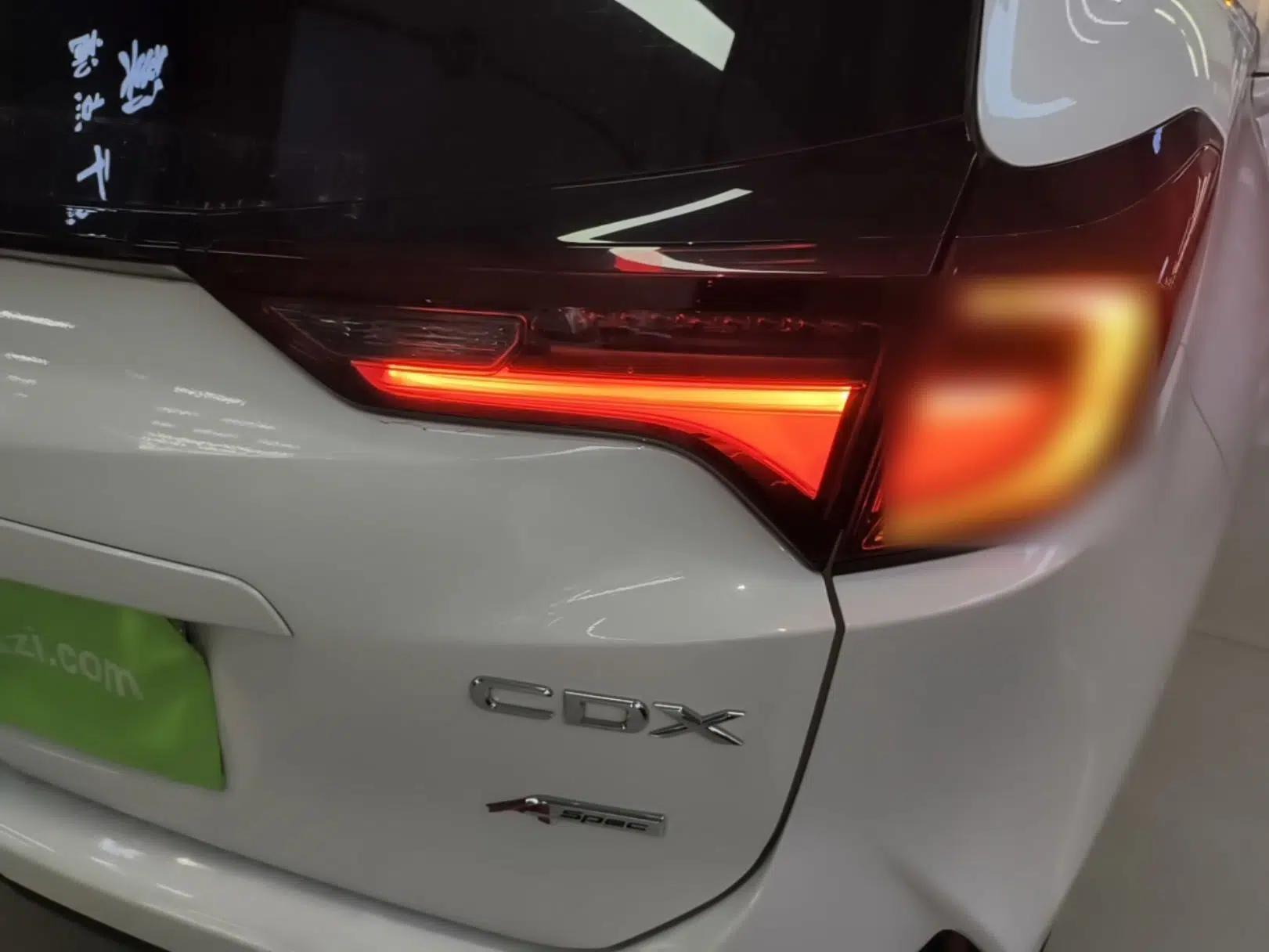 Acura CDX 2021 1.5T Two-Wheel Drive Deluxe · A-Spec Smart Safety Sport Model — миниатюра 14