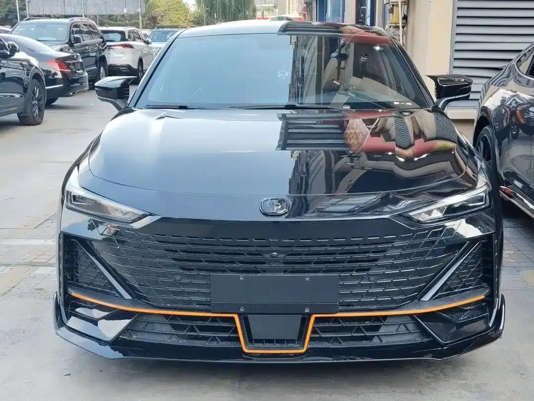 Changan UNI-V 2022 1.5T Sport Edition — миниатюра 1