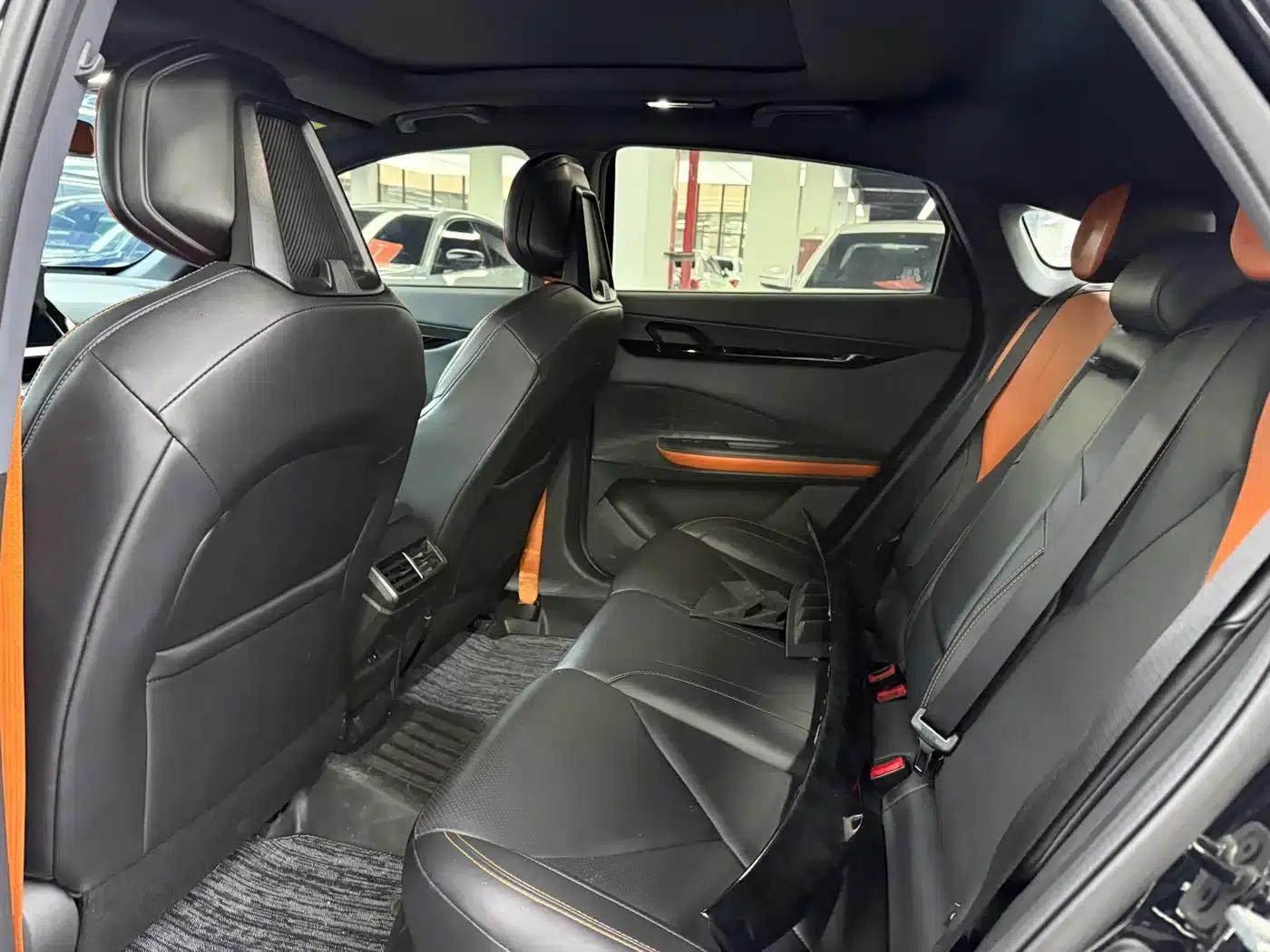 Changan UNI-V 2024 1.5T Premium Edition — миниатюра 11