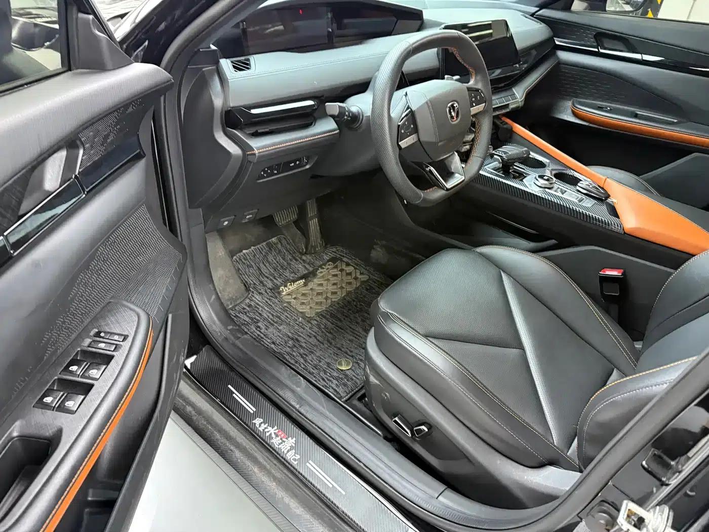 Changan UNI-V 2024 1.5T Premium Edition — миниатюра 5