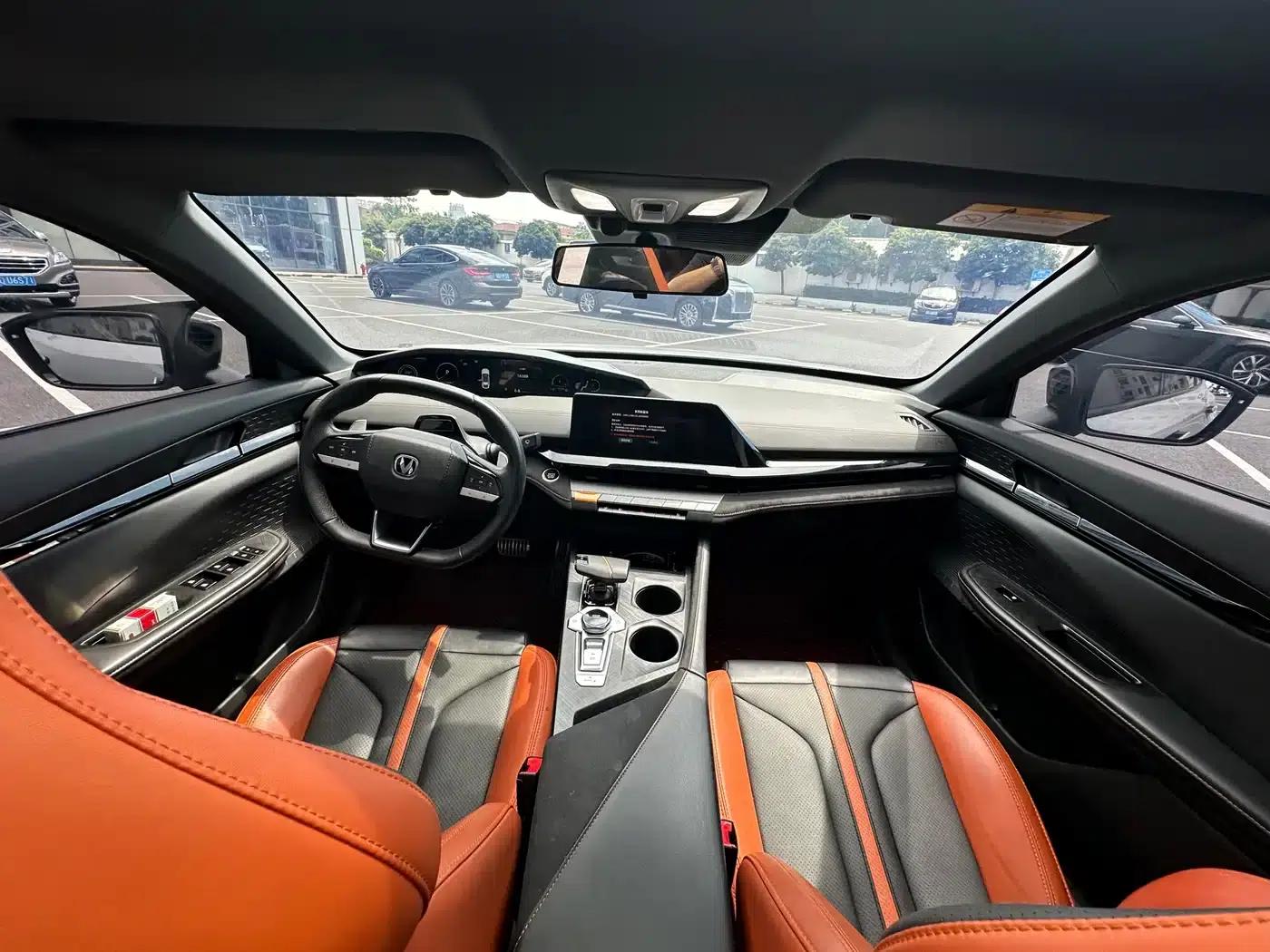 Changan UNI-V 2024 1.5T Premium Edition — миниатюра 12