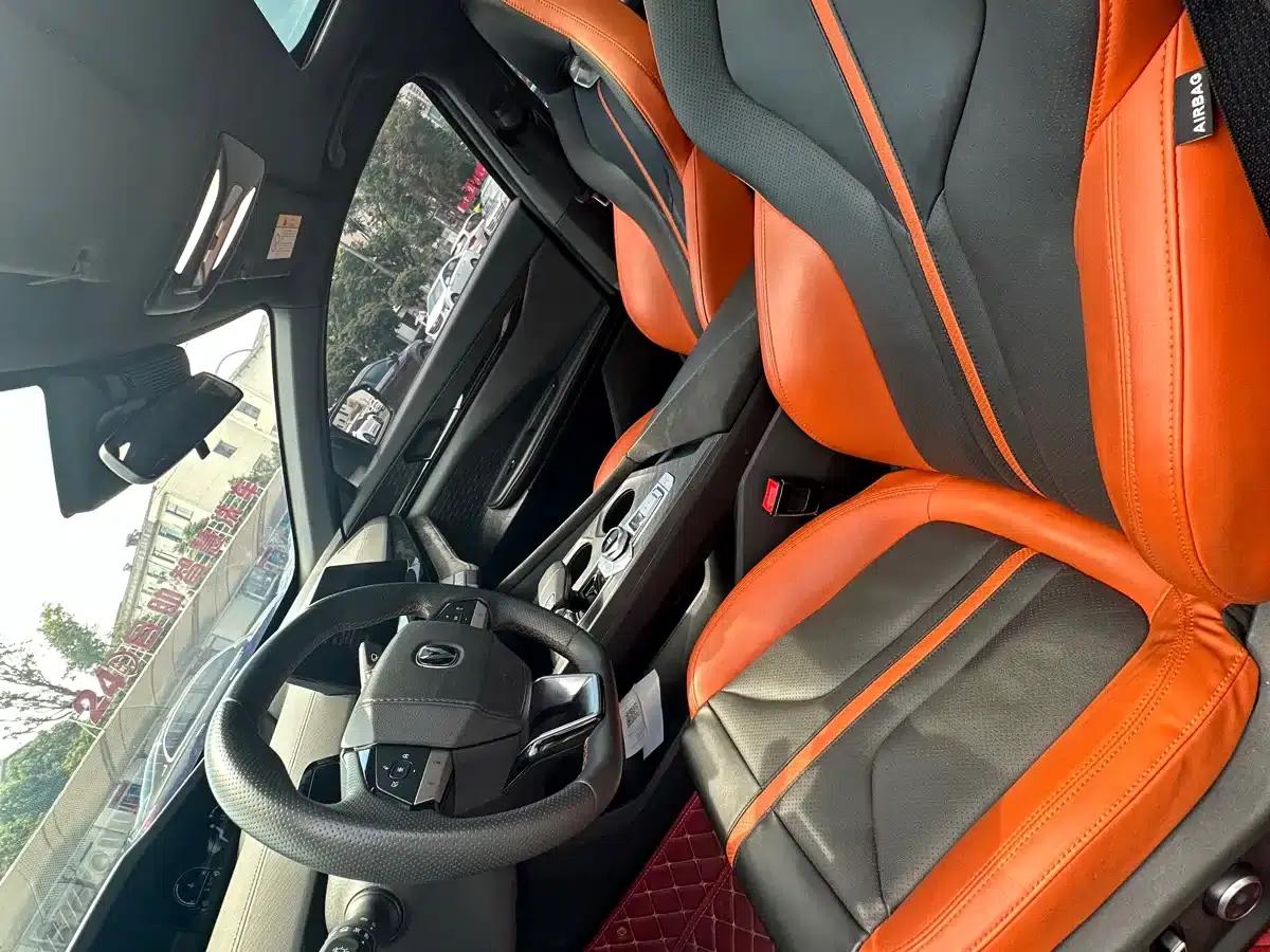 Changan UNI-V 2024 1.5T Premium Edition — миниатюра 9