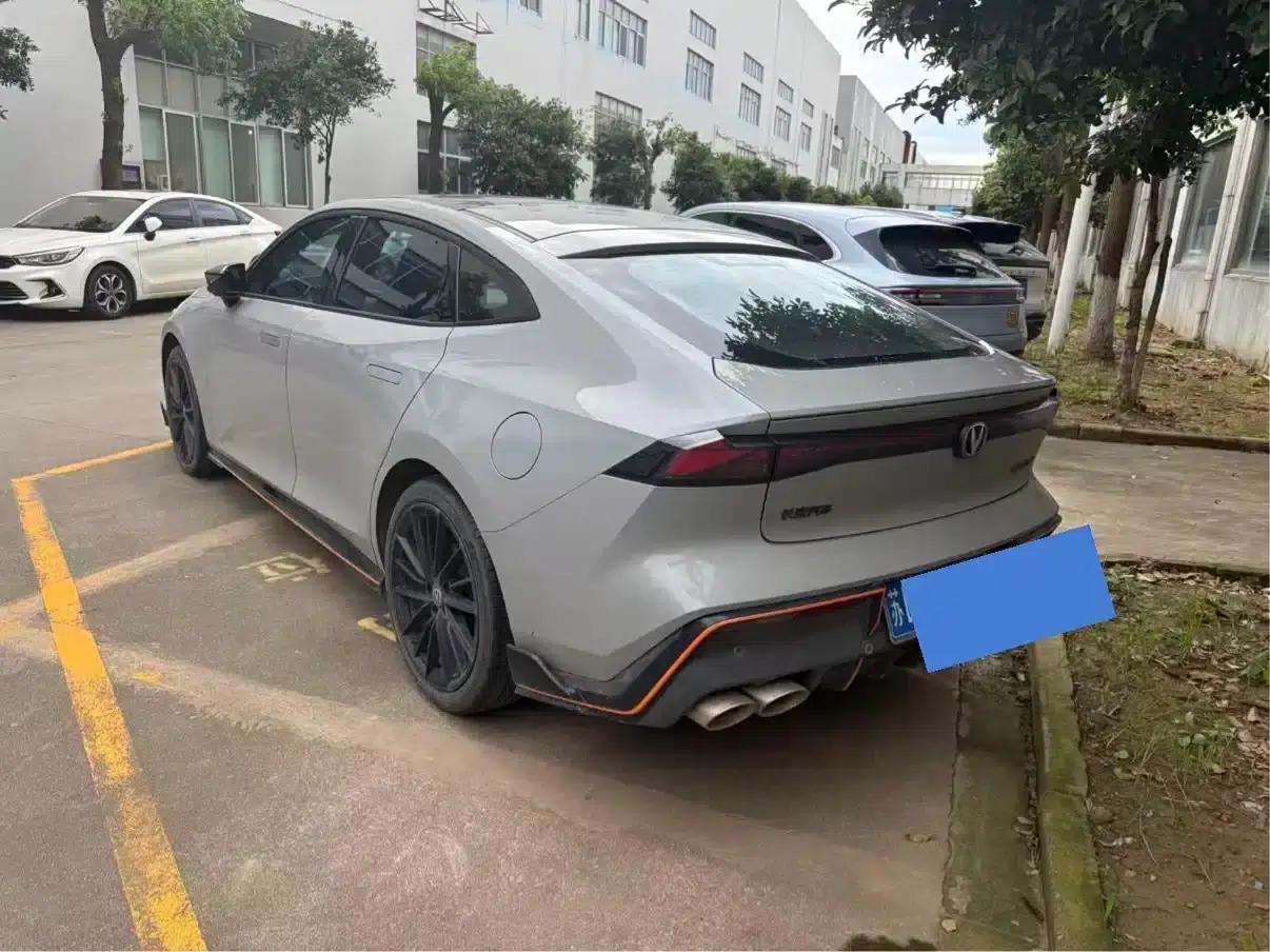 Changan UNI-V 2022 2.0T Leading Speed Edition — миниатюра 6