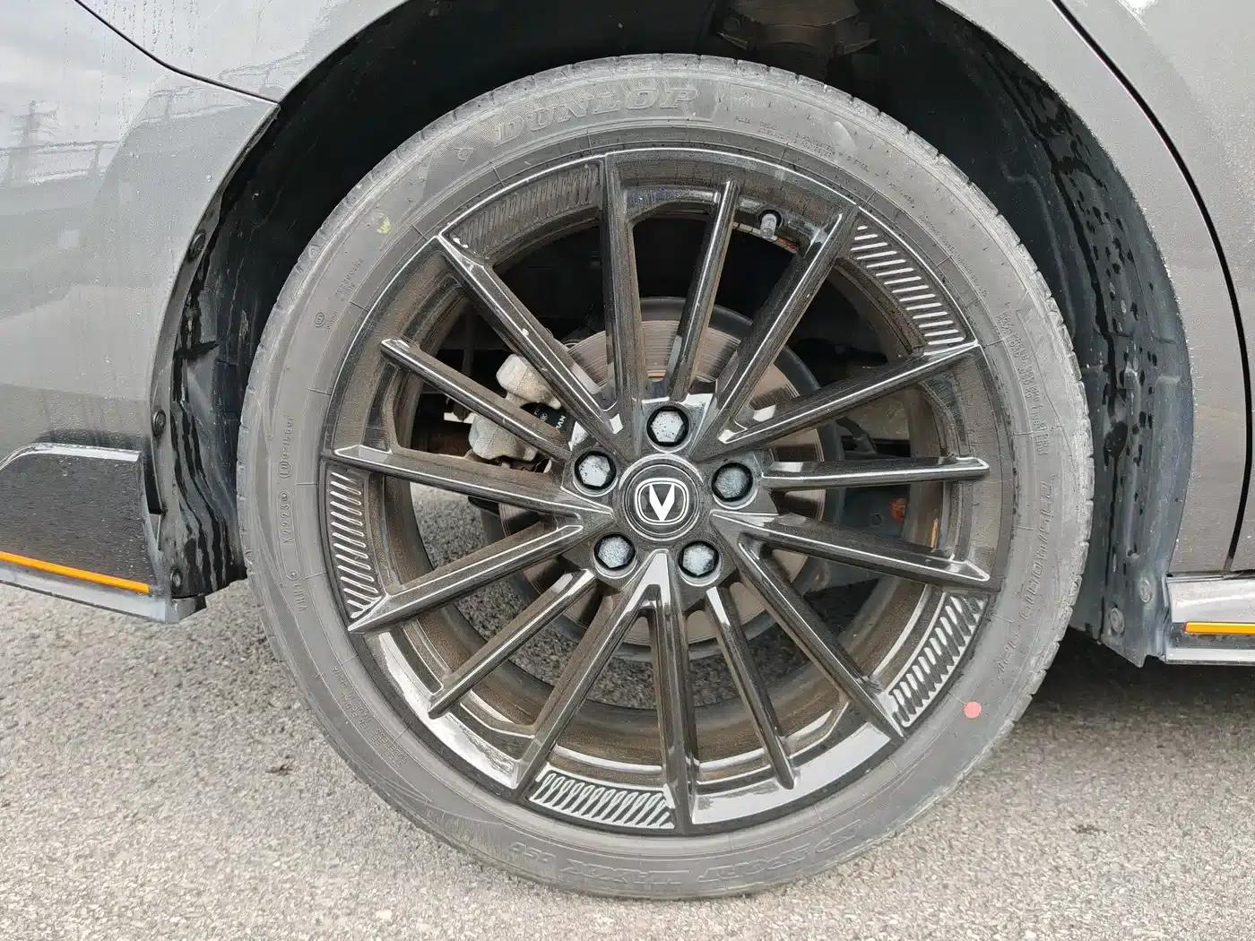 Changan UNI-V 2023 1.5T Sport Edition — миниатюра 12