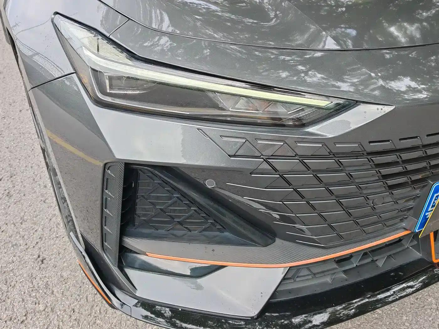 Changan UNI-V 2023 1.5T Sport Edition — миниатюра 14