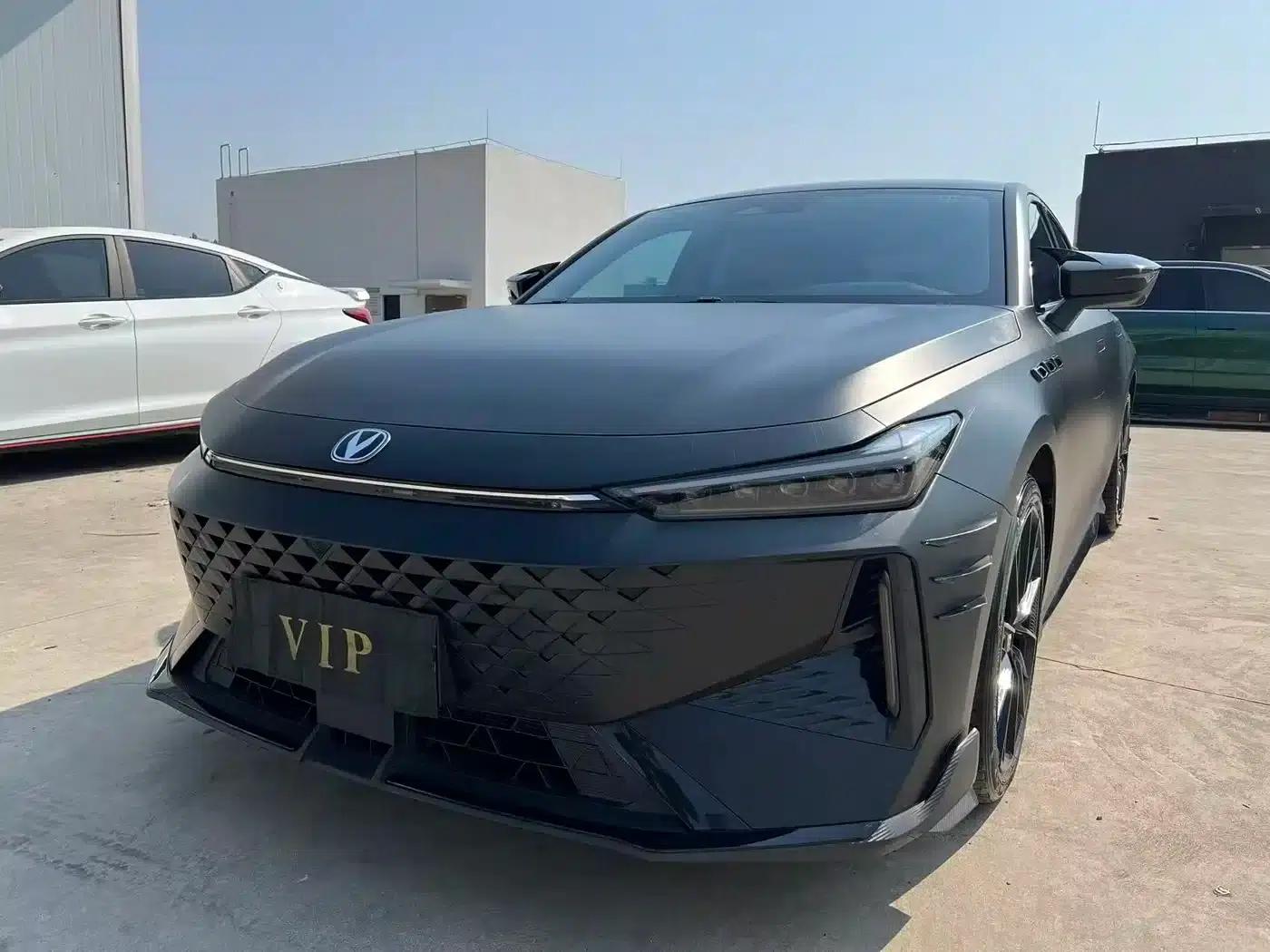 Changan UNI-V 2024 1.5T Premium Sport — миниатюра 1