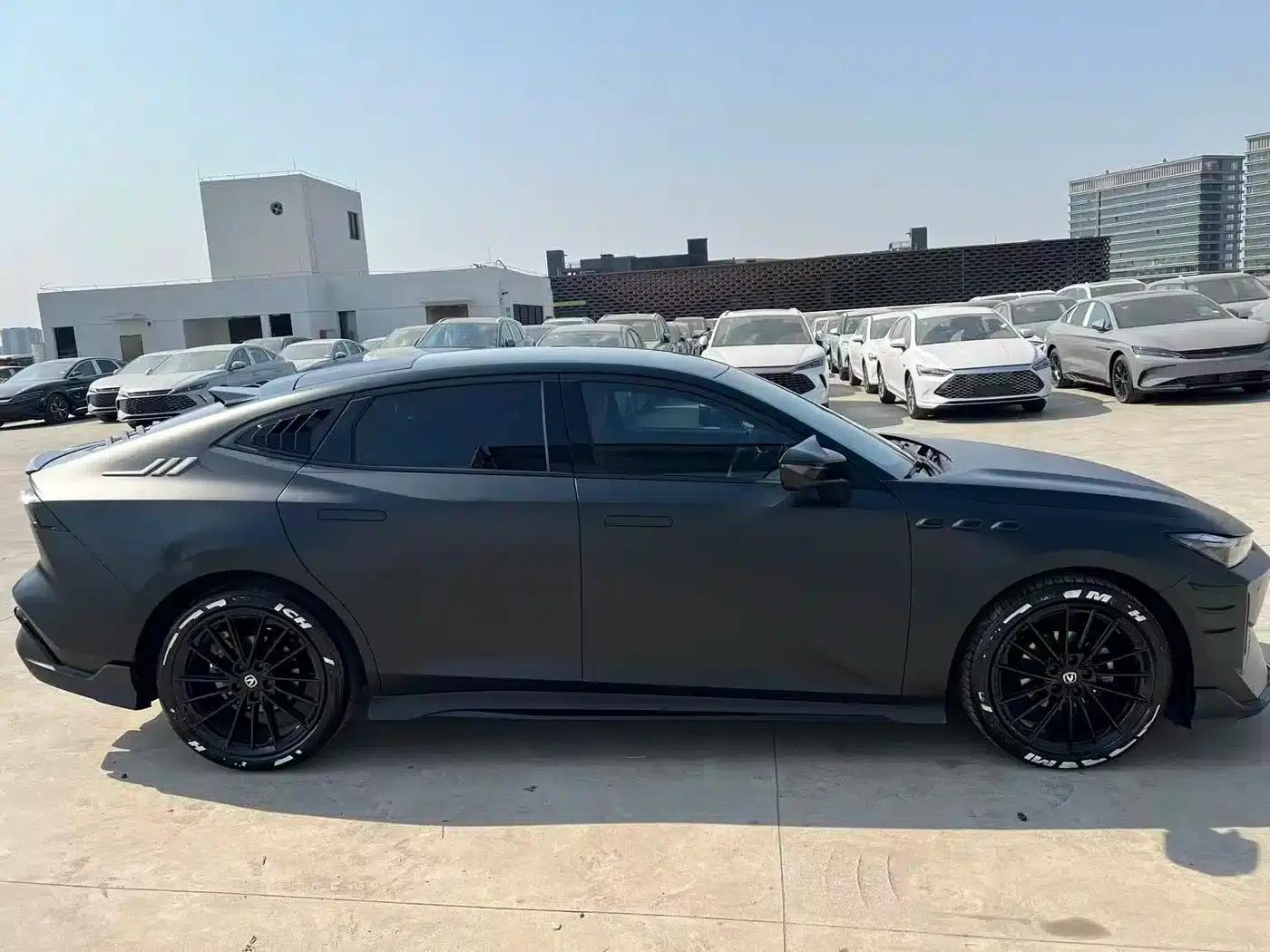 Changan UNI-V 2024 1.5T Premium Sport — миниатюра 4