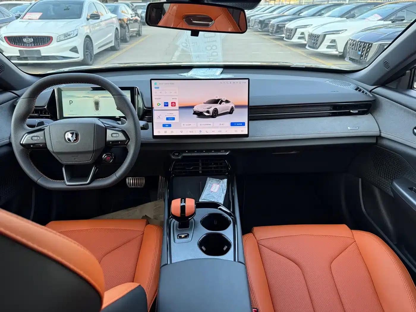 Changan UNI-V 2025 Model, Third Generation, 2.0T Sport Edition — миниатюра 14