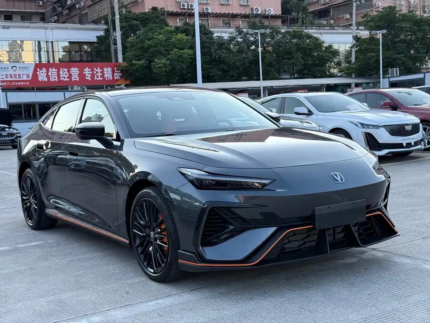 Changan UNI-V 2025 Model, Third Generation, 2.0T Sport Edition — миниатюра 3
