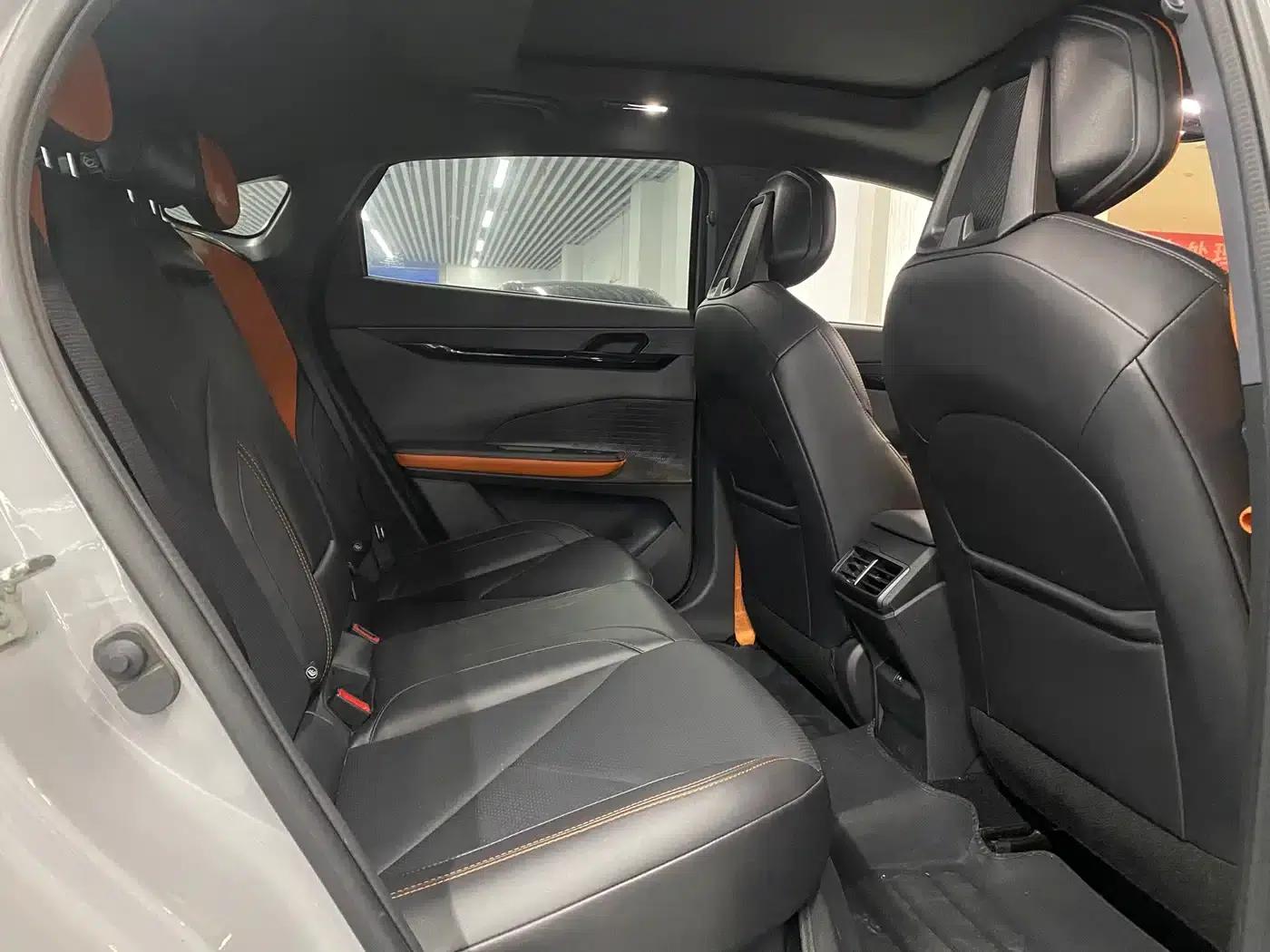 Changan UNI-V 2022 1.5T Premium Edition — миниатюра 11