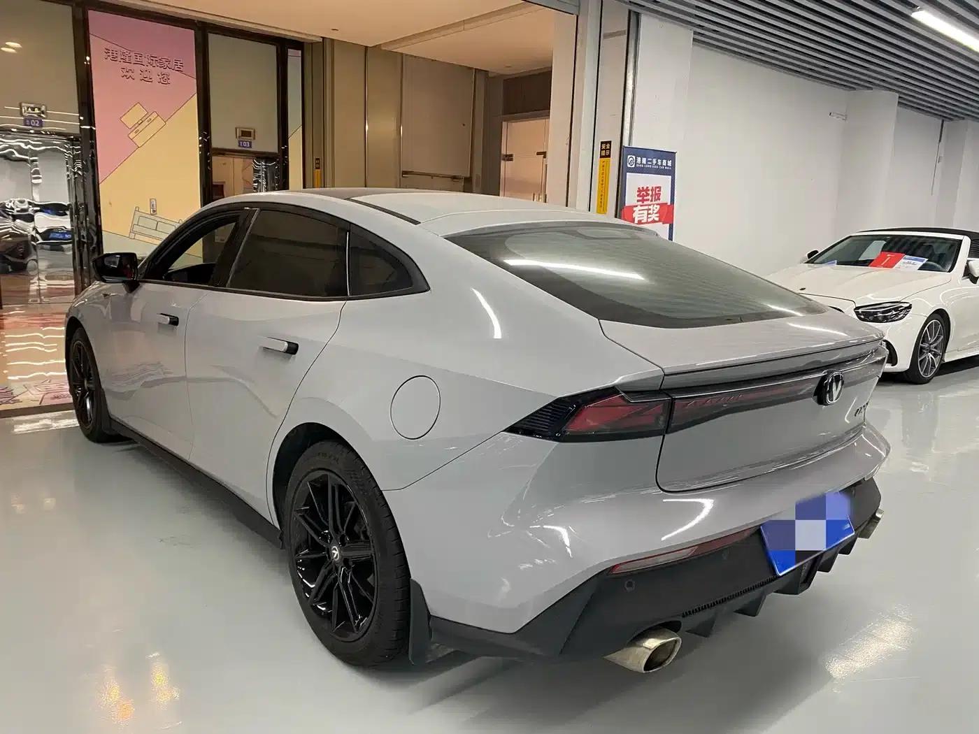Changan UNI-V 2022 1.5T Premium Edition — миниатюра 13