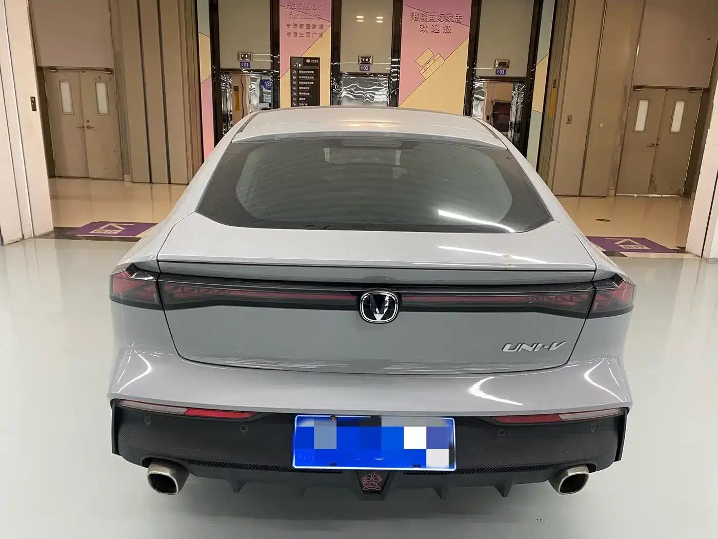 Changan UNI-V 2022 1.5T Premium Edition — миниатюра 14