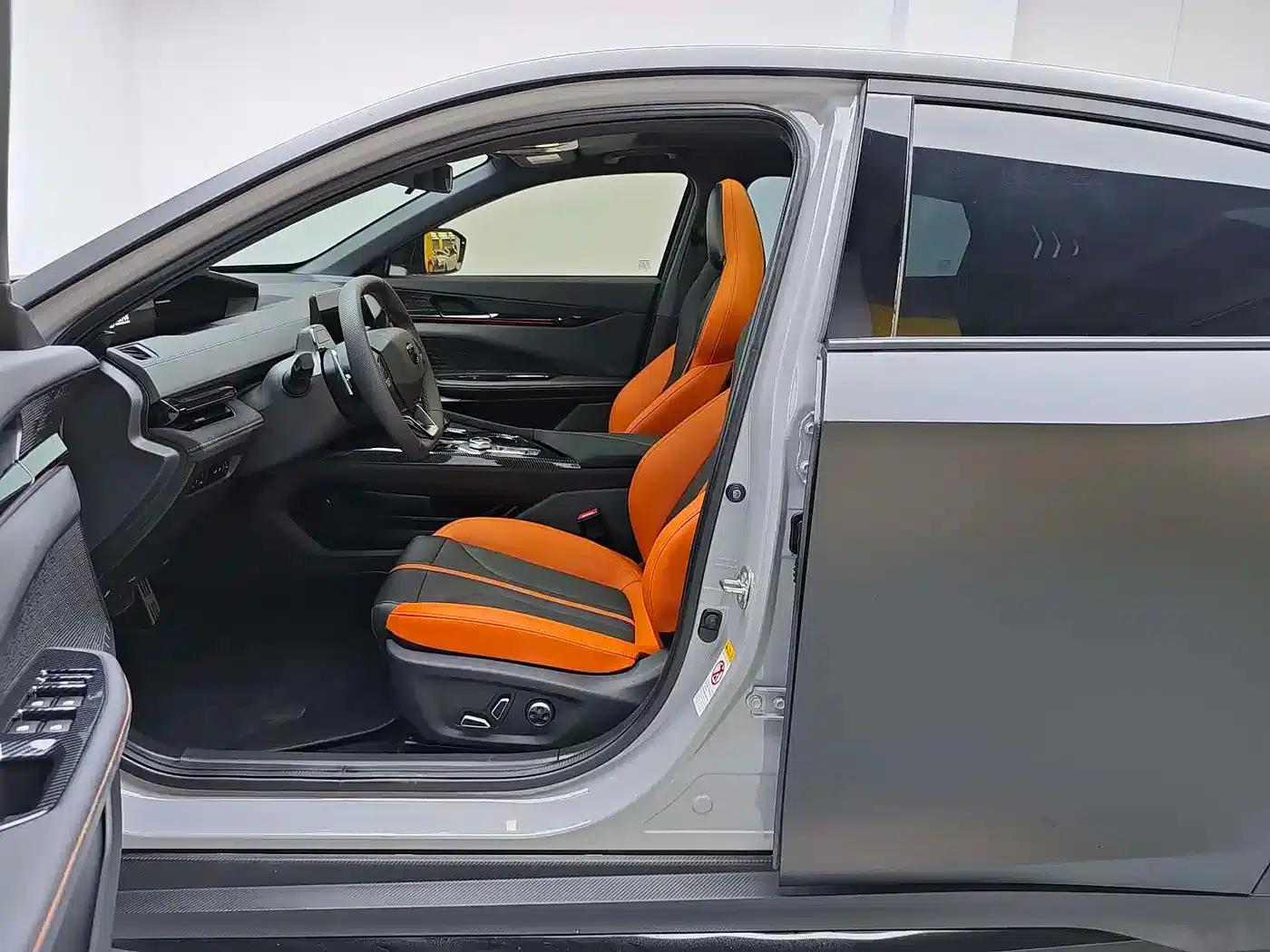 Changan UNI-V 2024 1.5T Premium Sport — миниатюра 5