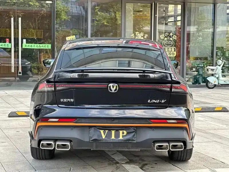Changan UNI-V 2025 1.5T 500Bar Premium Sport — миниатюра 10