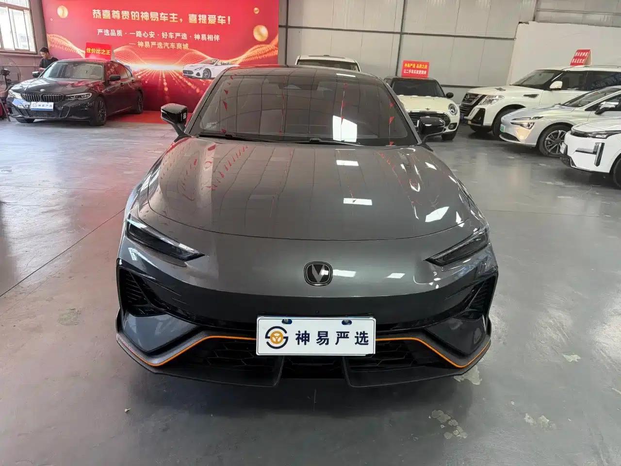 Changan UNI-V 2025 Model, Third Generation, 1.5T 500Bar Premium Sport — миниатюра 3