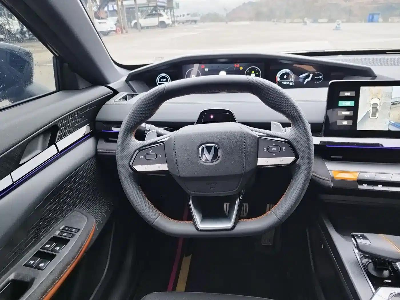 Changan UNI-V 2023 1.5T Sport Edition — миниатюра 11