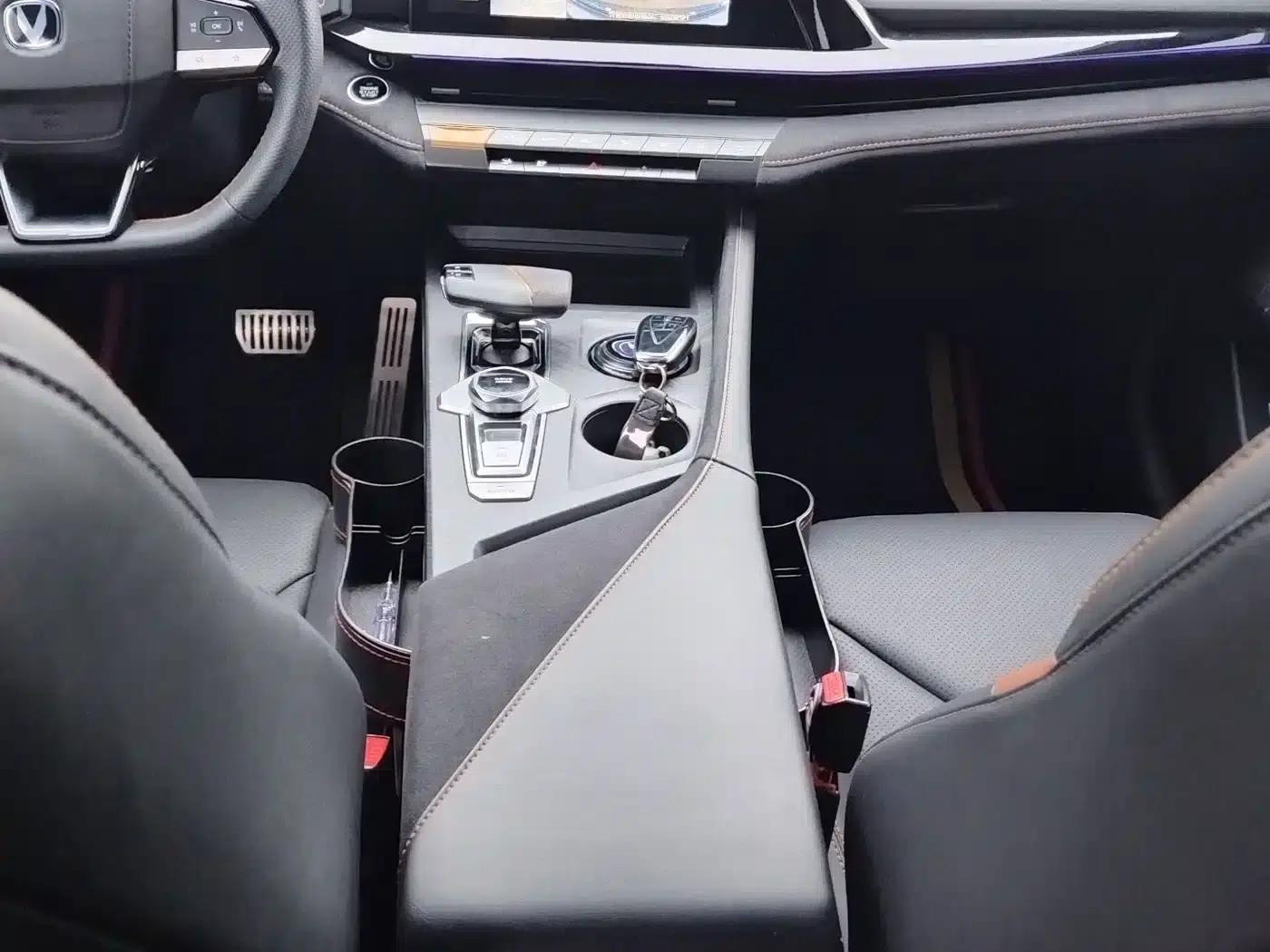 Changan UNI-V 2023 1.5T Sport Edition — миниатюра 14