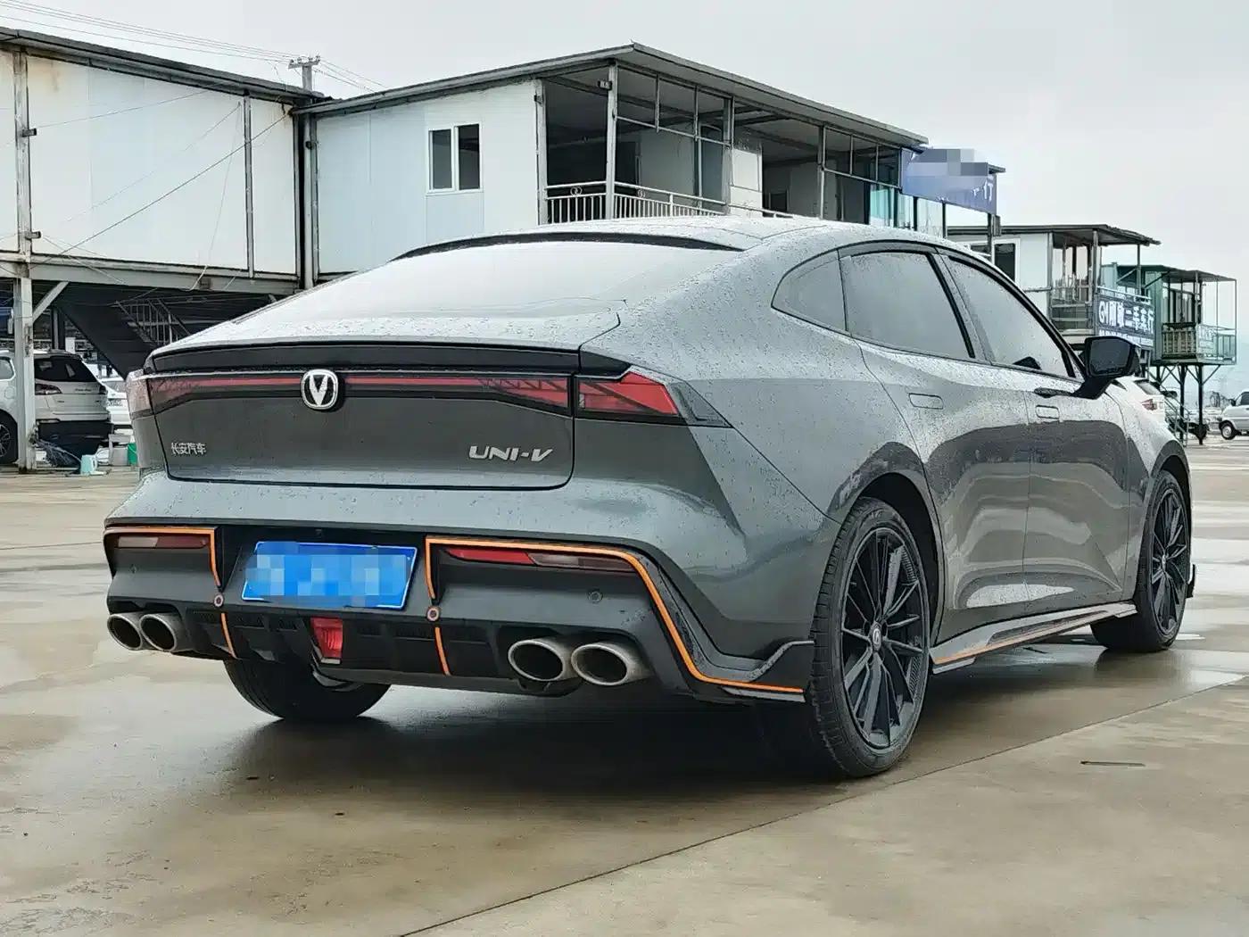 Changan UNI-V 2023 1.5T Sport Edition — миниатюра 6