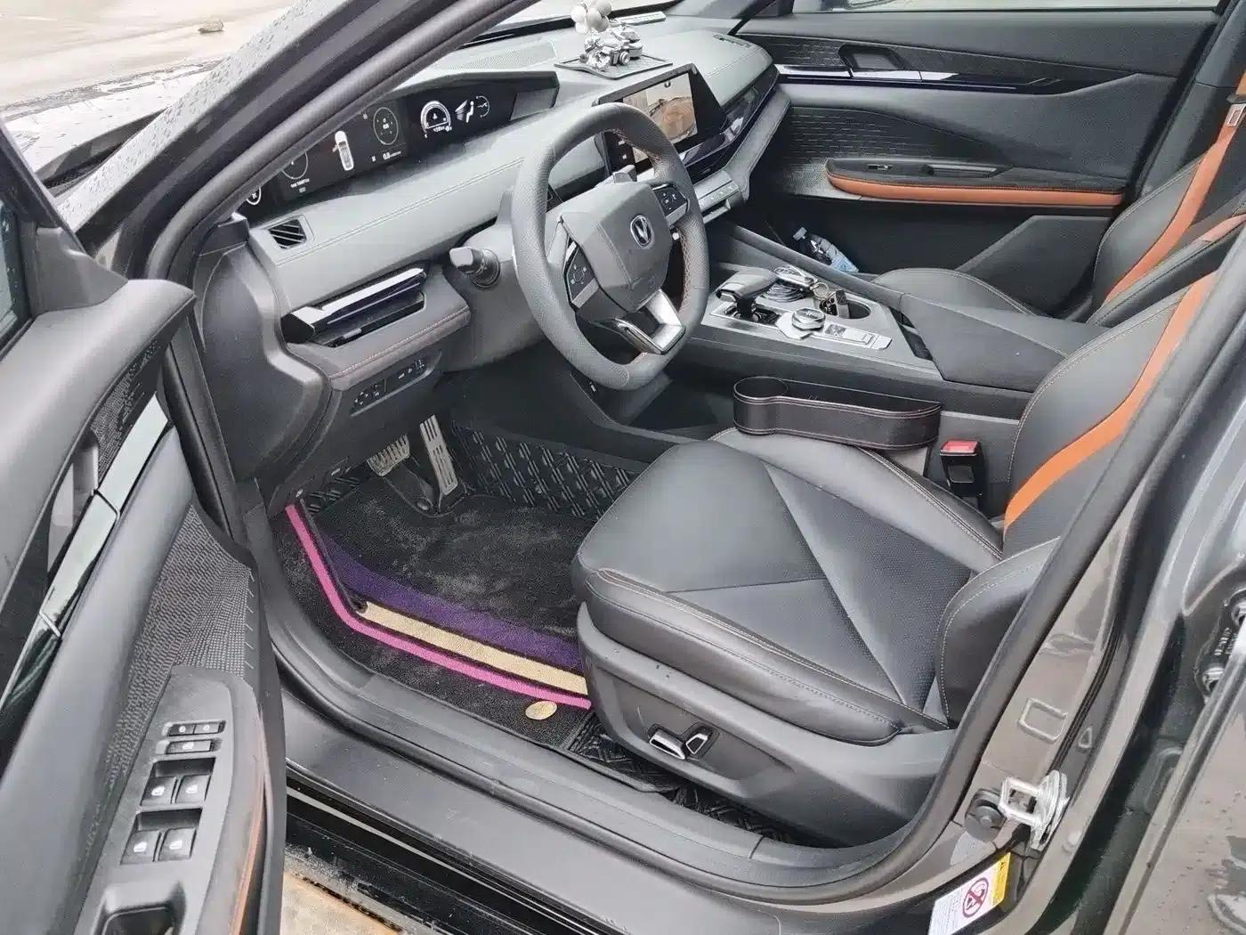 Changan UNI-V 2023 1.5T Sport Edition — миниатюра 7