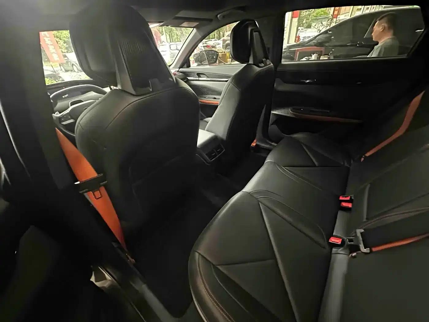 Changan UNI-V 2022 1.5T Sport Edition — миниатюра 5