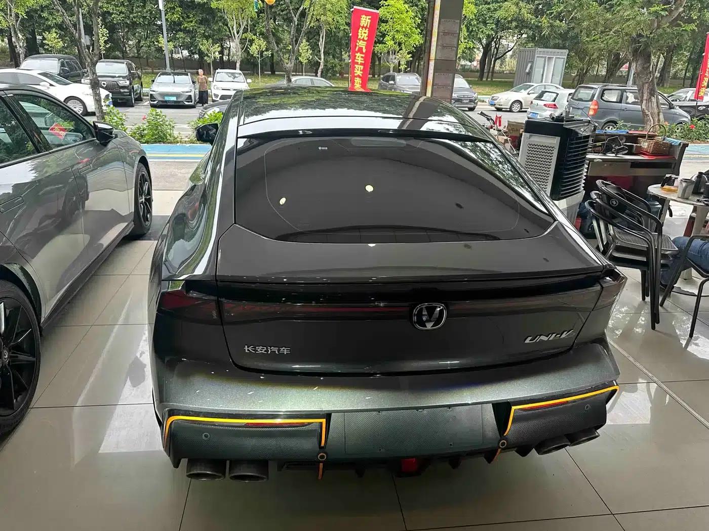 Changan UNI-V 2022 1.5T Sport Edition — миниатюра 7