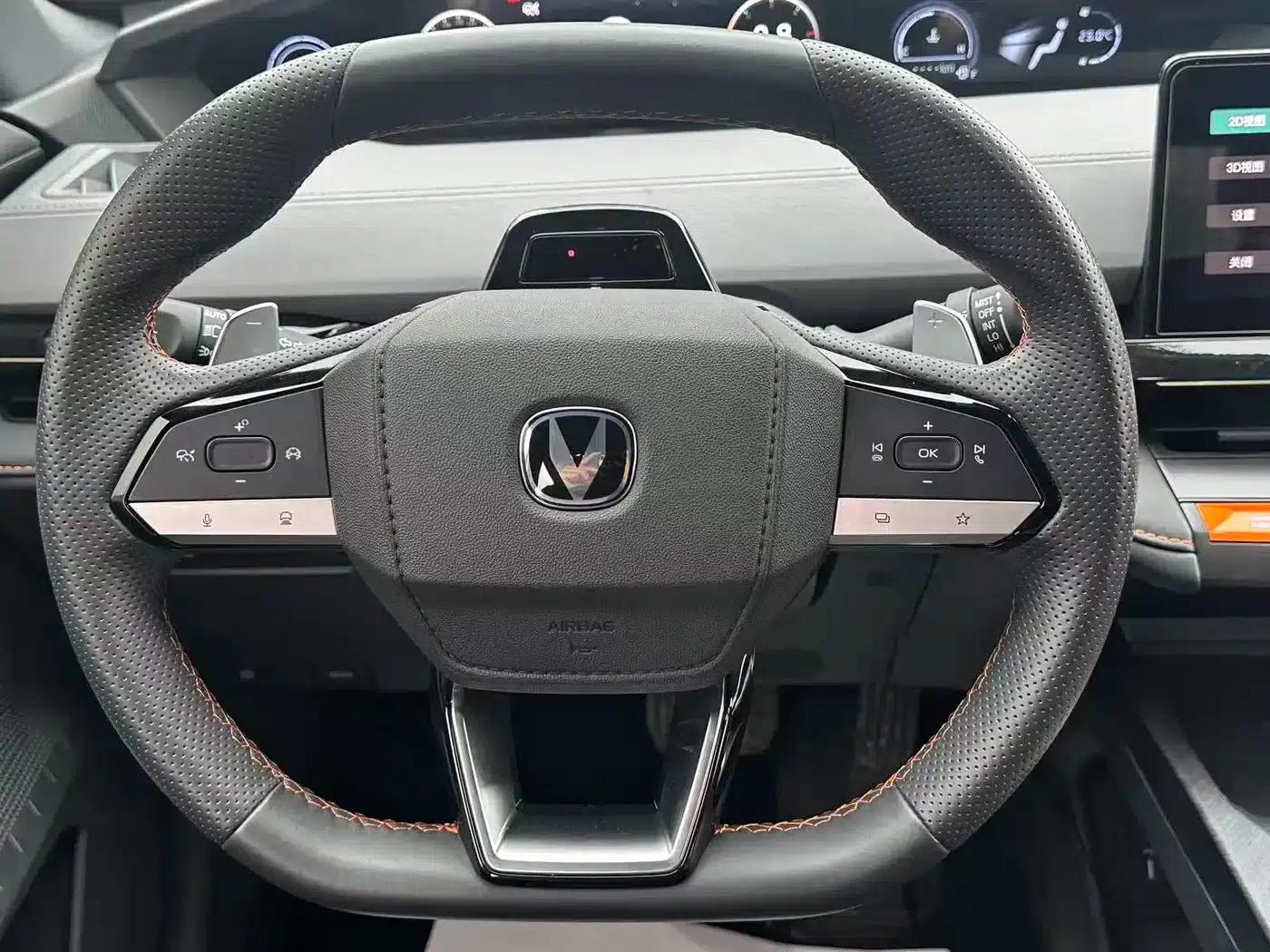 Changan UNI-V 2022 1.5T Premium Edition — миниатюра 4