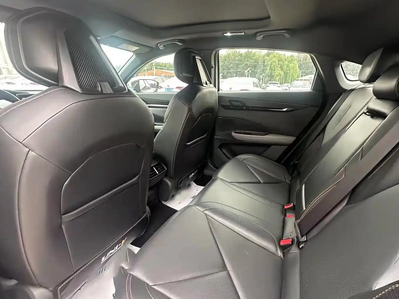Changan UNI-V 2022 1.5T Premium Edition — миниатюра 7