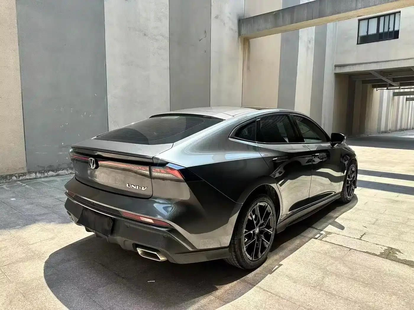 Changan UNI-V 2024 1.5T Premium Edition — миниатюра 3