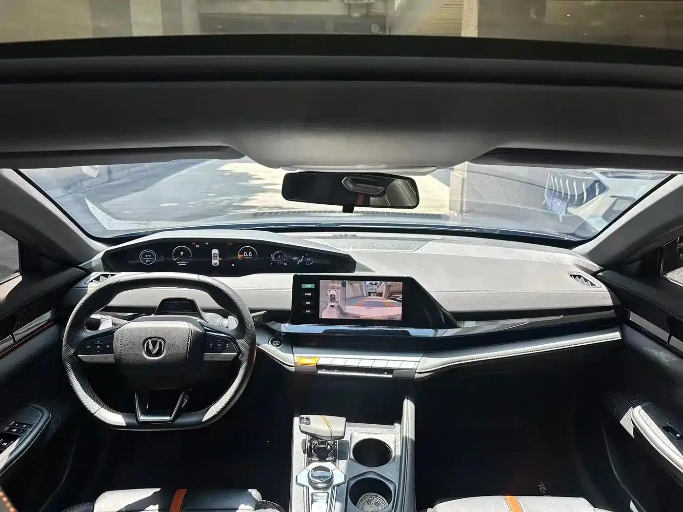 Changan UNI-V 2024 1.5T Premium Edition — миниатюра 7