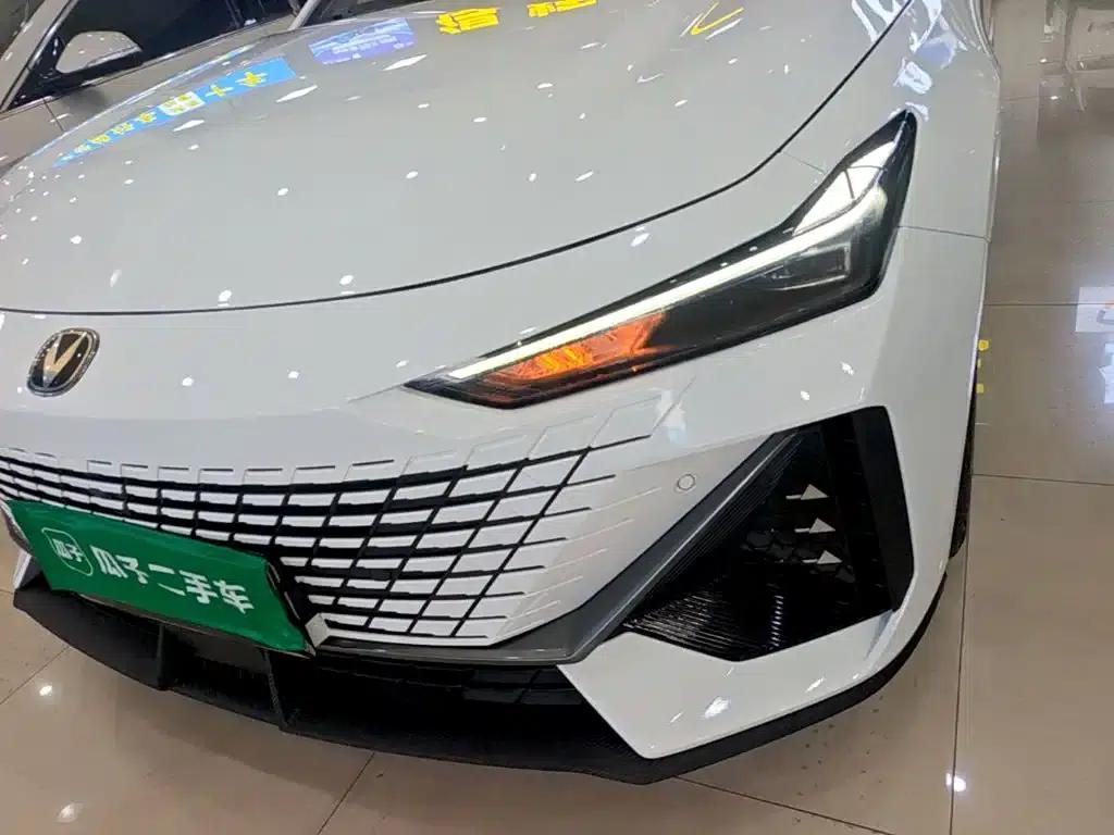 Changan UNI-V 2023 1.5T Premium Edition — миниатюра 24