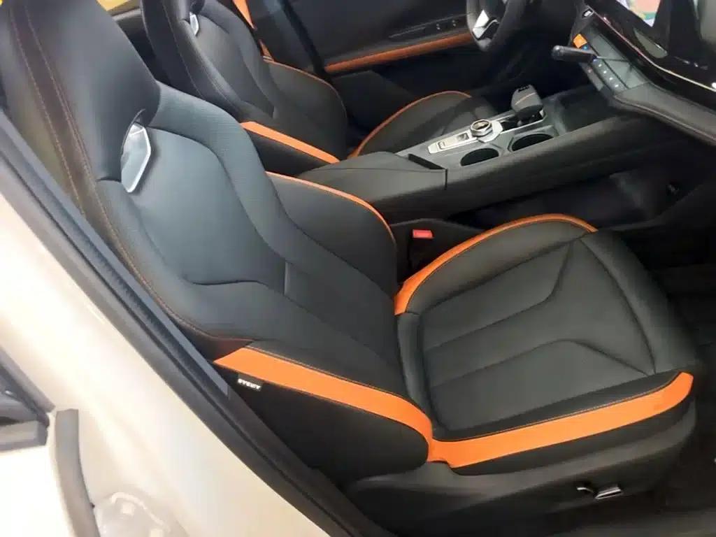 Changan UNI-V 2023 1.5T Premium Edition — миниатюра 25