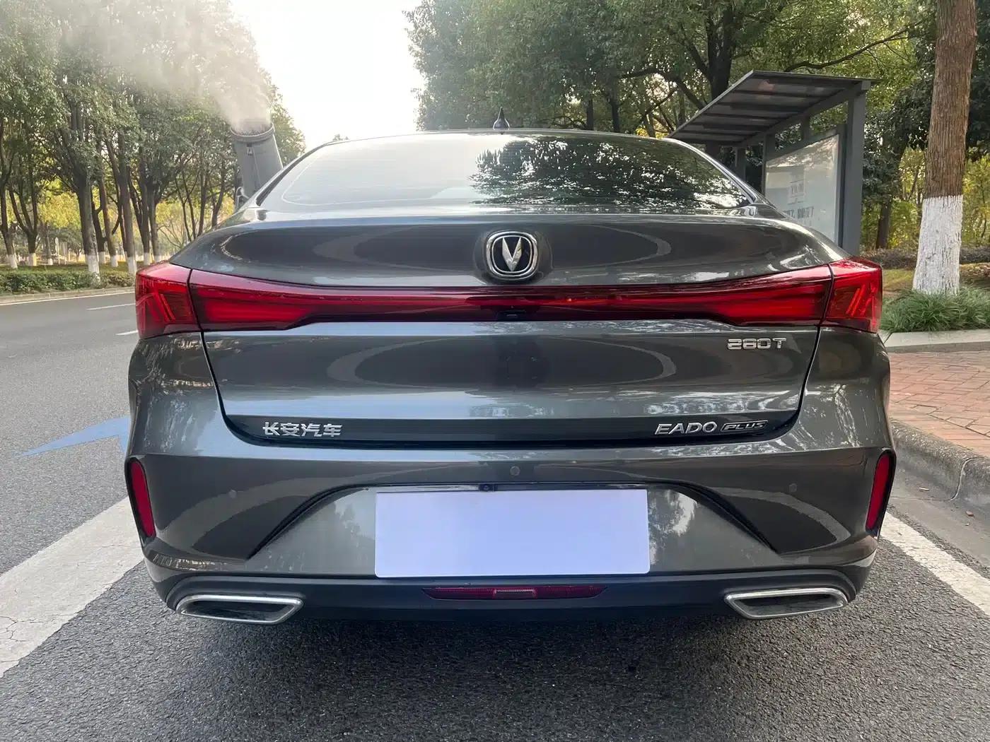 Changan Eado 2022 PLUS Blue Whale NE 1.4T GDI DCT Premium Edition — миниатюра 4