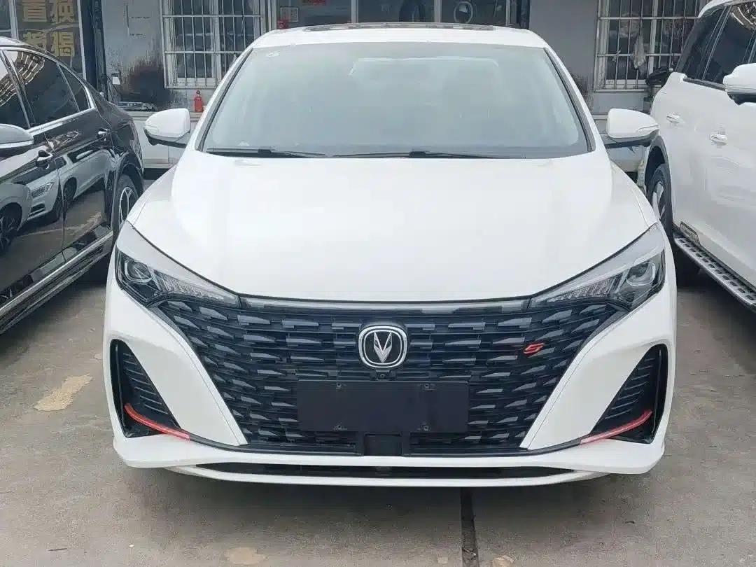Changan Eado 2023 Enjoy Edition PLUS Blue Whale NE 1.4T GDI DCT Premium Edition — миниатюра 1