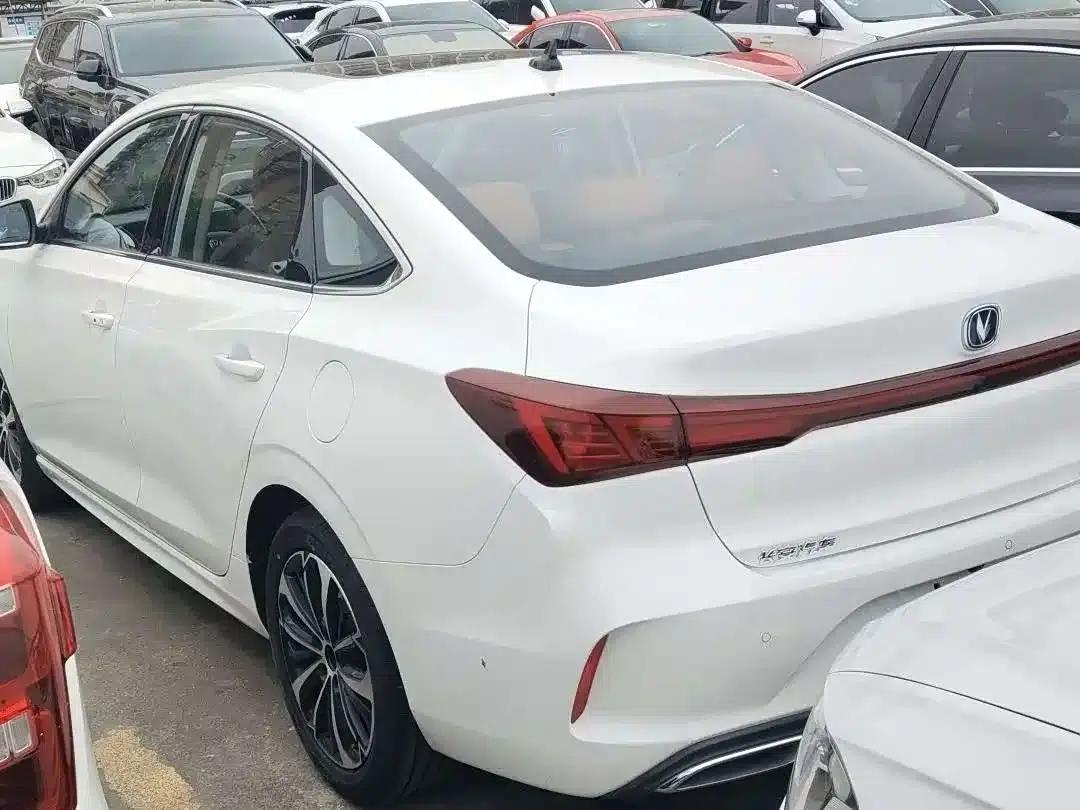Changan Eado 2023 Enjoy Edition PLUS Blue Whale NE 1.4T GDI DCT Premium Edition — миниатюра 11