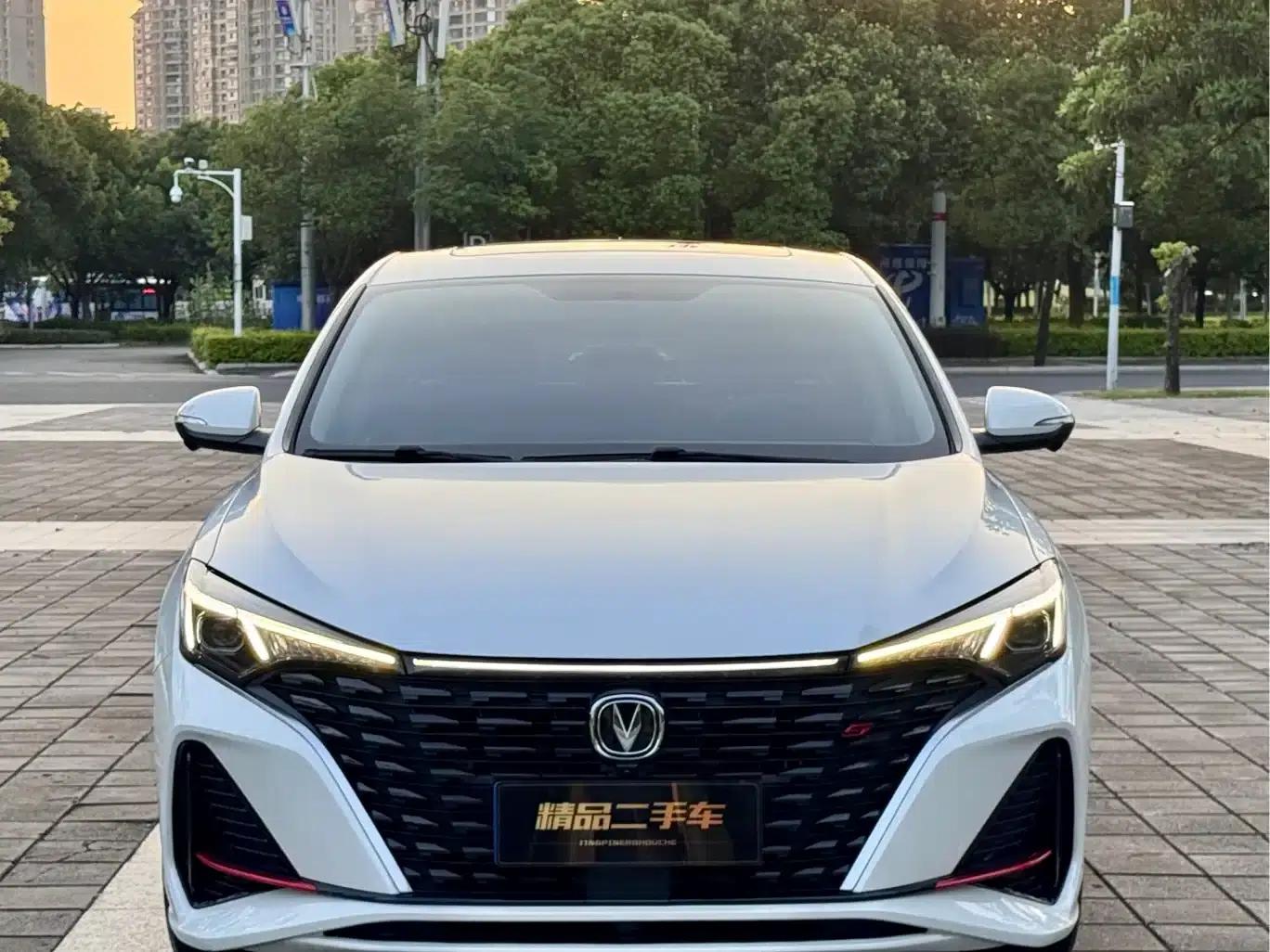 Changan Eado 2023 Enjoy Edition PLUS Blue Whale NE 1.4T GDI DCT Premium Edition — миниатюра 2