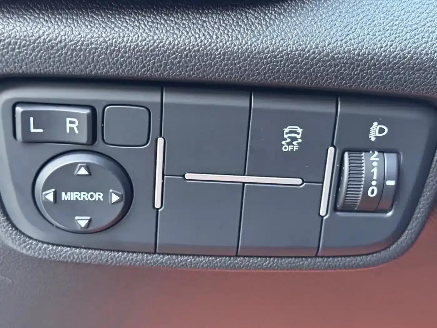Changan Eado 2023 Enjoy Edition PLUS Blue Whale NE 1.4T GDI DCT Premium Edition — миниатюра 16