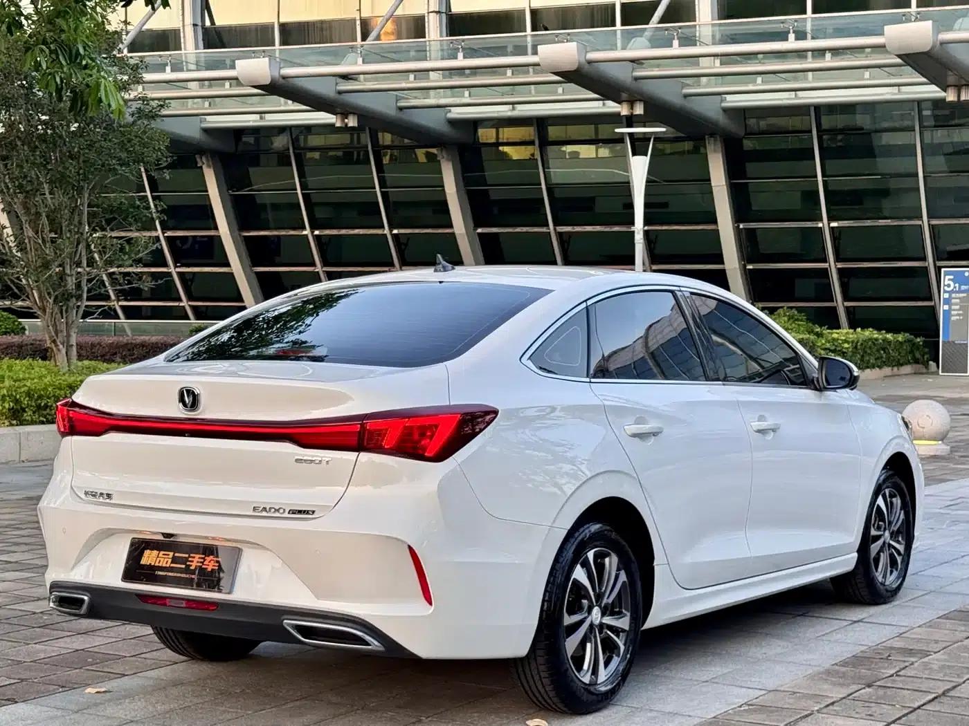 Changan Eado 2023 Enjoy Edition PLUS Blue Whale NE 1.4T GDI DCT Premium Edition — миниатюра 23