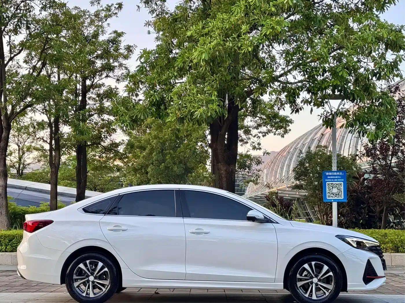 Changan Eado 2023 Enjoy Edition PLUS Blue Whale NE 1.4T GDI DCT Premium Edition — миниатюра 26