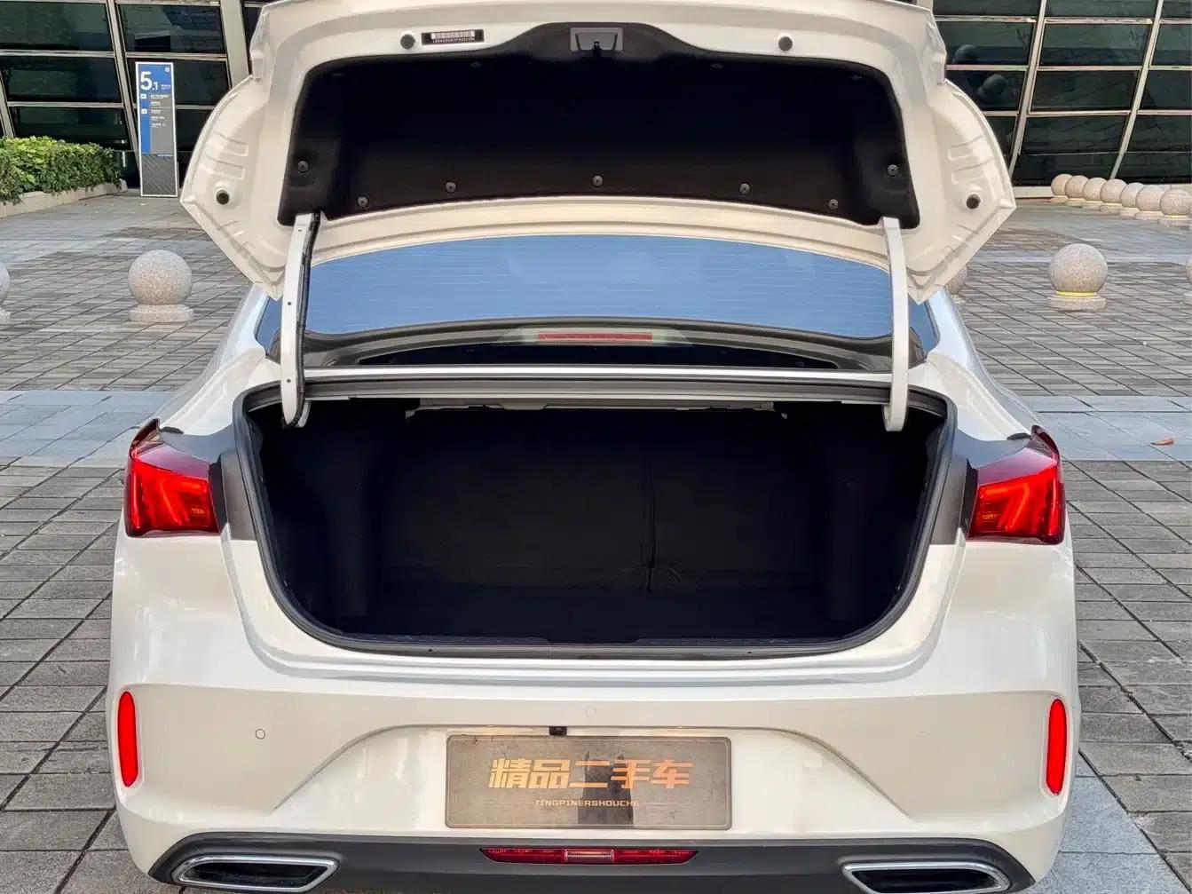 Changan Eado 2023 Enjoy Edition PLUS Blue Whale NE 1.4T GDI DCT Premium Edition — миниатюра 28
