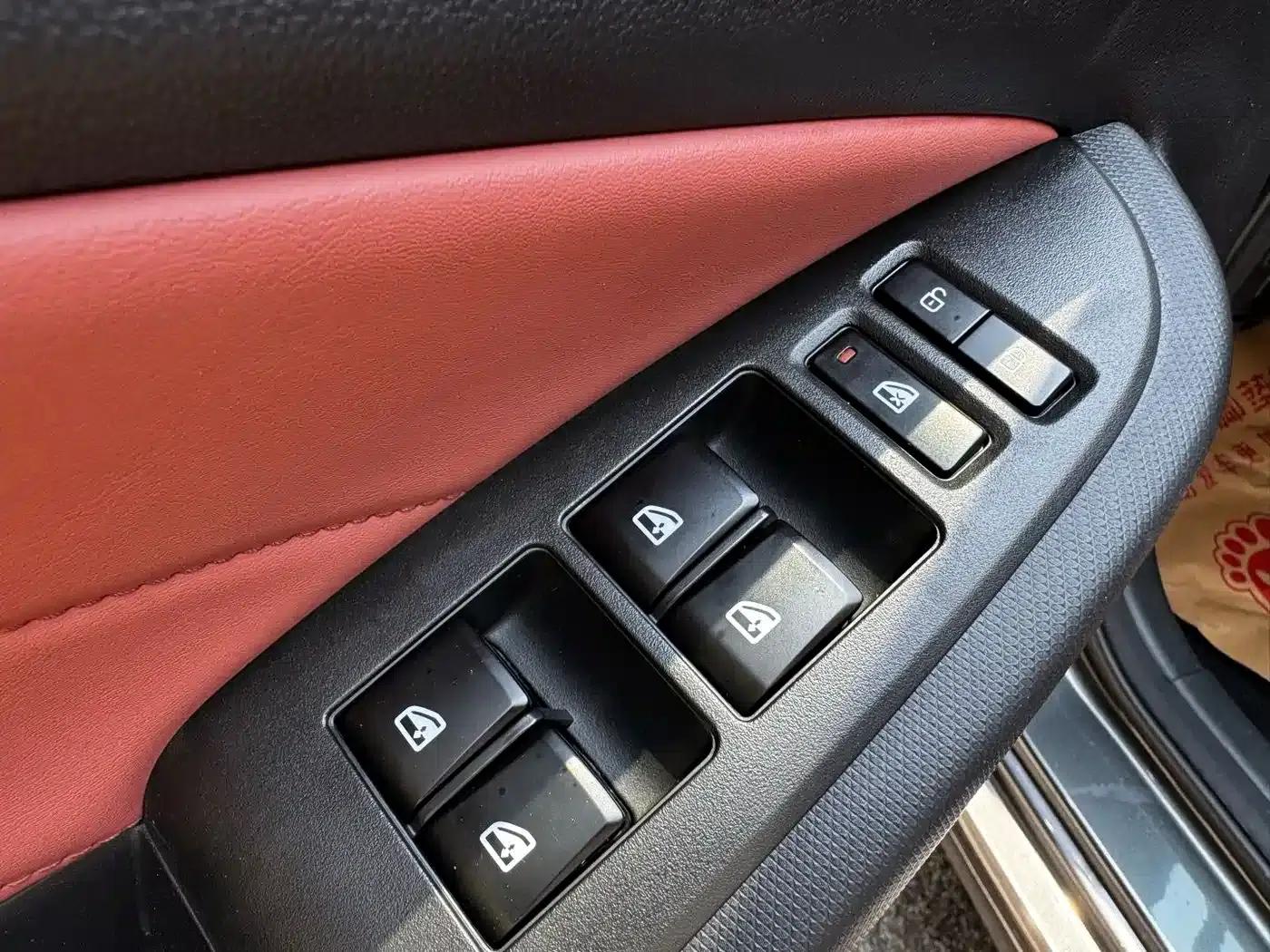 Changan Eado 2022 PLUS Blue Whale NE 1.4T GDI DCT Flagship Edition — миниатюра 17