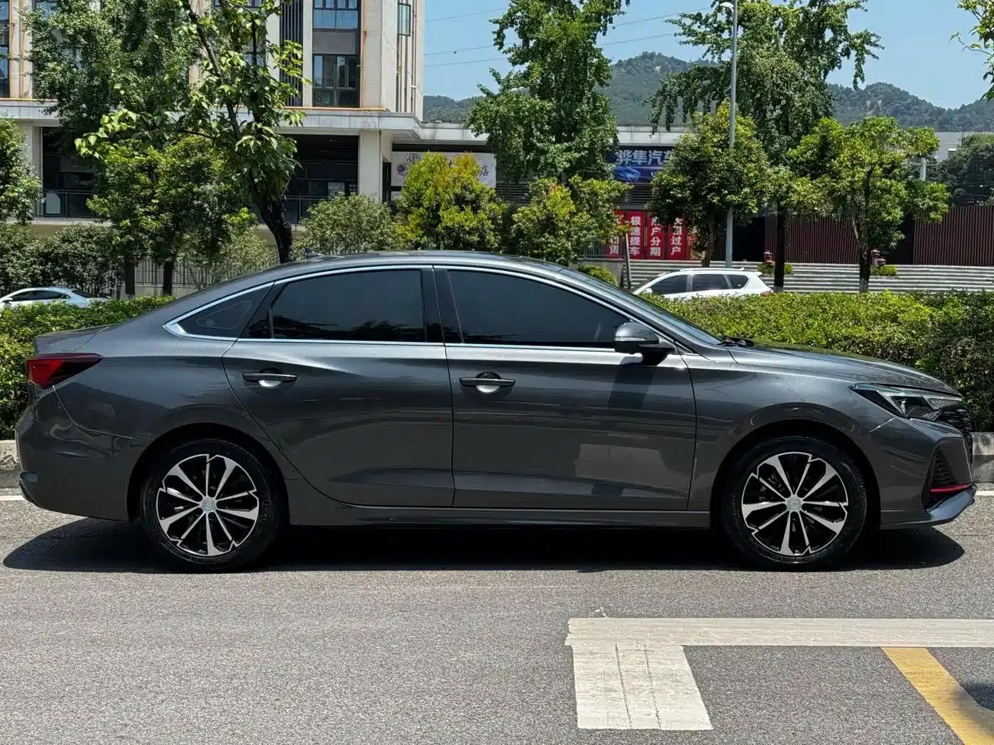 Changan Eado 2022 PLUS Blue Whale NE 1.4T GDI DCT Flagship Edition — миниатюра 28