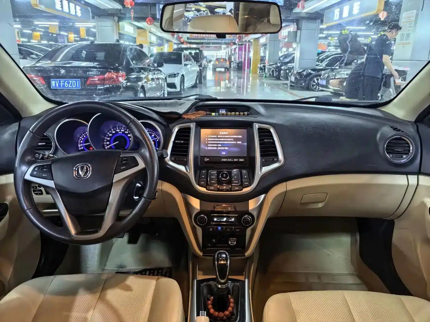 Changan Eado 2015 1.6L Manual Deluxe Edition (National V Emission Standard) — миниатюра 6