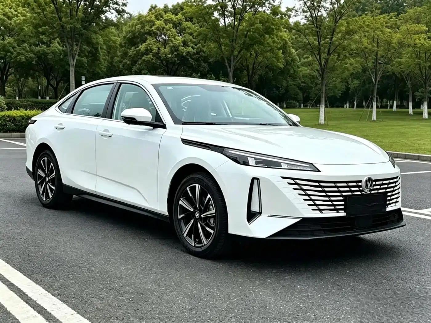 Changan Eado 2024 1.5T GDI Automatic Enjoy Edition — миниатюра 3