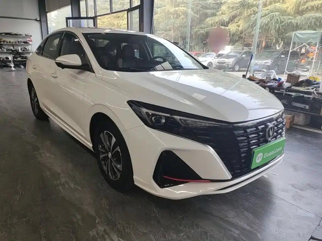 Changan Eado 2022 PLUS Blue Whale NE 1.4T GDI DCT Premium Edition — миниатюра 4