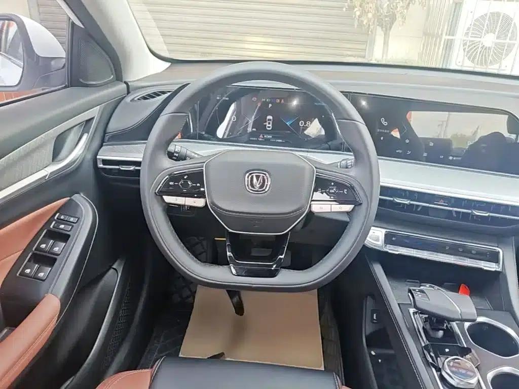 Changan Eado 2022 PLUS Blue Whale NE 1.4T GDI DCT Flagship Edition — миниатюра 11