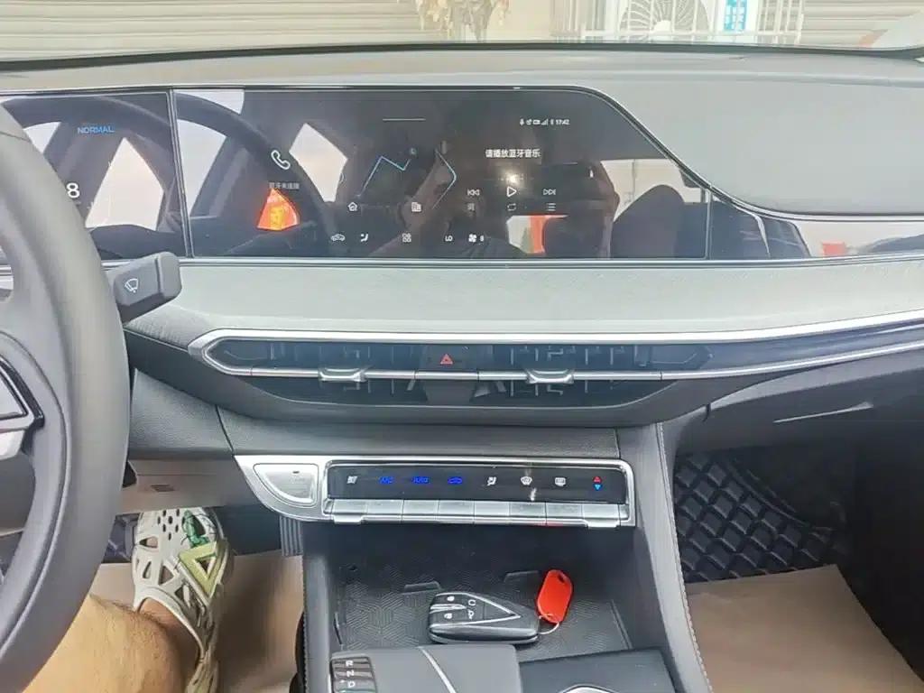 Changan Eado 2022 PLUS Blue Whale NE 1.4T GDI DCT Flagship Edition — миниатюра 13